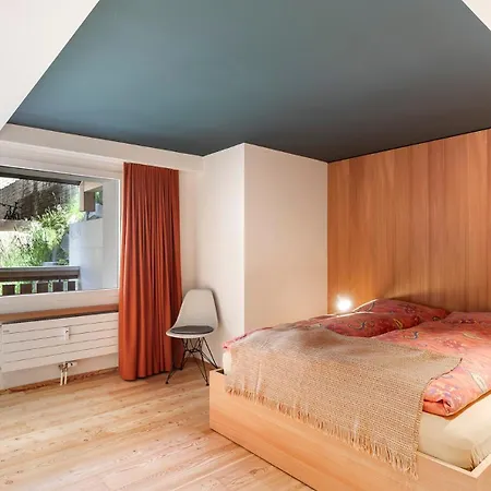 Schenhaus - What'app - 0034-656-619-782 - For Reservations! Апартаменти